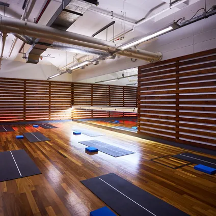 Fitnessfirst W21 Interiors Bath 034